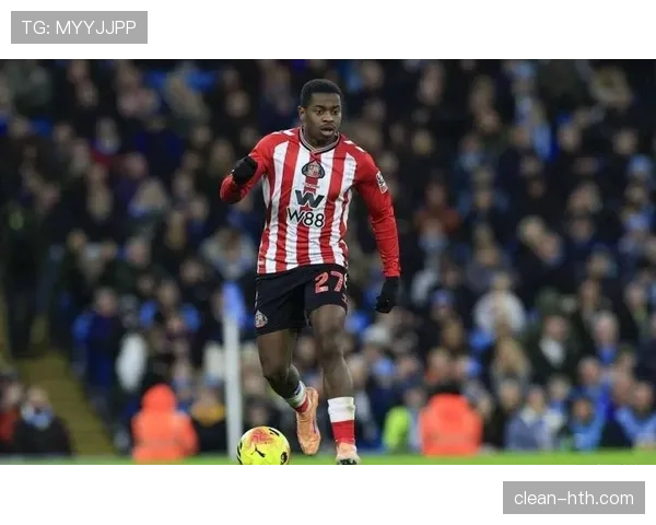 桑德兰新星闪耀赛场，青年军表现引爆足坛热议