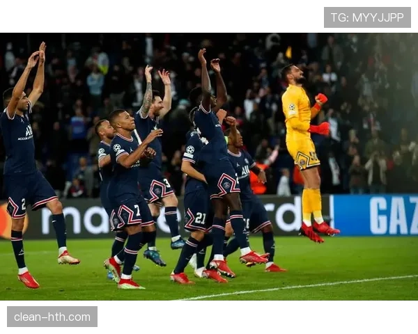 巴黎圣日耳曼强势夺冠，状态回暖彰显法甲霸主实力