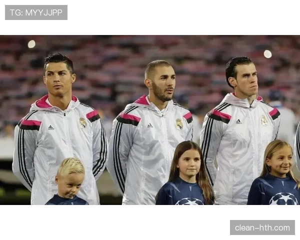 本泽马 vs 苏亚雷斯:终结效率与战术角色差异 本泽马 vs 苏亚雷斯:终结效率与战术角色差异