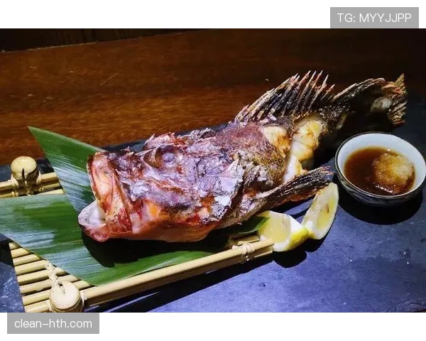 朱雪莹训练完直接拎爱马仕去吃日料，这谁顶得住啊